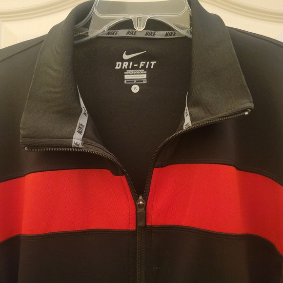 Nike Dri-Fit Track Jacket Men's S fits up to 44" chest EUC Unisex chest stripe - Picture 2 of 5
